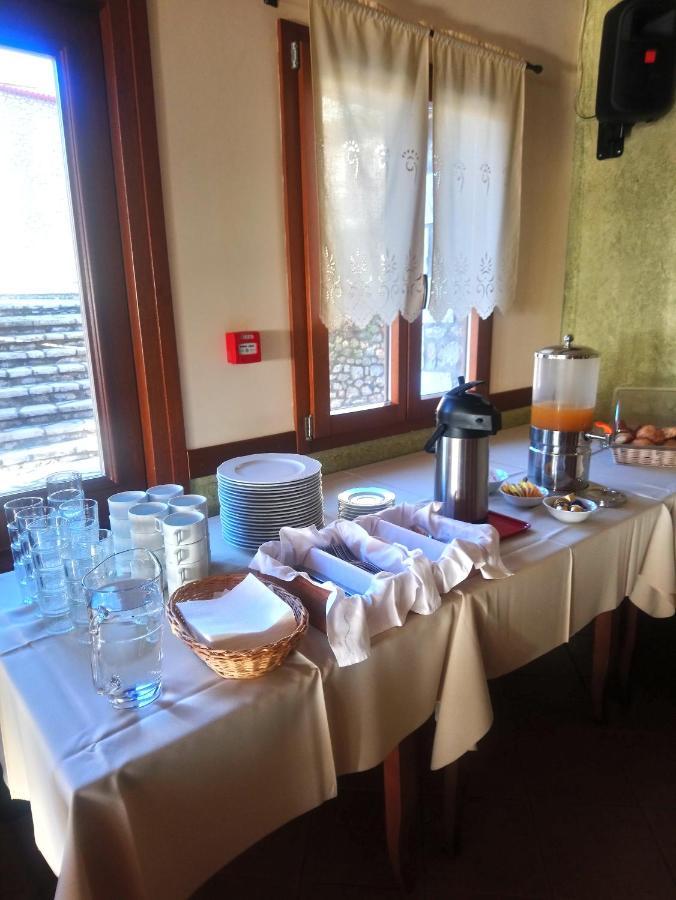 Hotel Pelasgos Karítaina Eksteriør billede